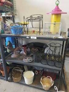 lot 160 image: Selection of Home Decor.
