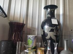 lot 165 image: Selection of Vases of different sizes