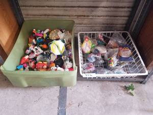 lot 242 image: Selection of McDonald toys