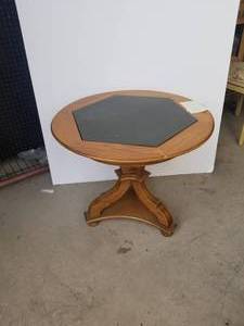 lot 262 image: Mid-Century Slate top round table