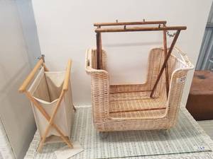 lot 273 image: Home decor. items