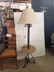 lot 335 image: Very heavy floor lamp