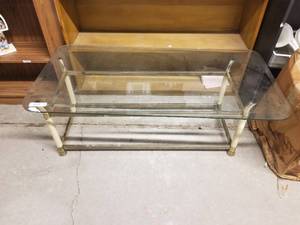 lot 343 image: Glass top coffee table