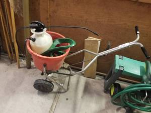 lot 356 image: Fertilizer spreader and spray tank