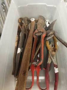 lot 380 image: Selection of tools