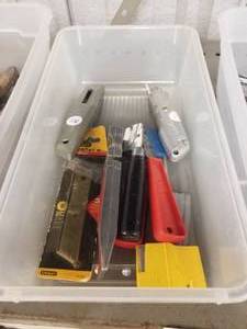 lot 381 image: Selection of tools