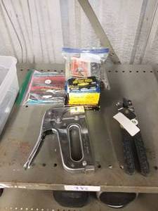 lot 382 image: Selection of staplers and staples