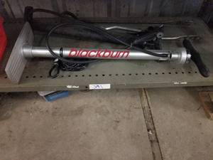 lot 391 image: Bicycle pump lot