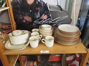 lot 399 image: Selection of Noritake stoneware