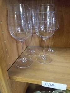 lot 422 image: Selection of 4 stemmed glasses