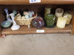 lot 431 image: Selection of Candles