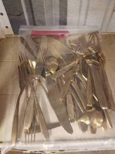 lot 432 image: Bag of Dirigold Dirilyte flatware