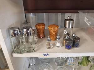 lot 468 image: Selection of Salt and pepper shakers