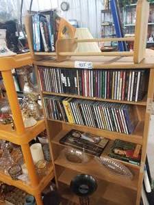 lot 455 image: Selection of CDs -