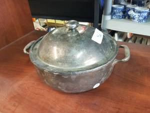lot 465 image: Silverplated brass pot with lid - engraved Member Guest 1980