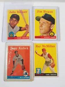 lot 71 image: Selection of 4 baseball cards