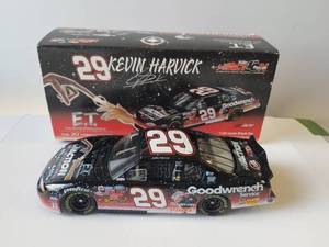 lot 7 image: Kevin Harvick - 124 Action 2002 monte Carlo - ET