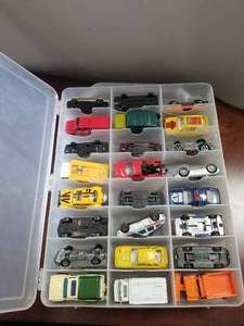 lot 116 image: Selection of Hot Wheels, matchbox and others