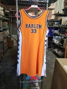 lot 196 image: Harlen Globetrotter Jersey