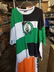 lot 195 image: Boston Celtics sweatshirt