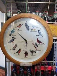 lot 191 image: Audubon Society Bird wall clock