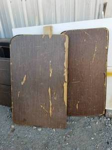 lot 243 image: Lot of 2 folding tables