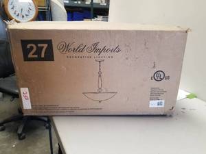 lot 250 image: Light fixture