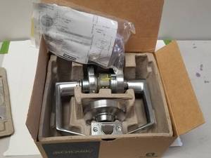 lot 277 image: Schlage Passage Latch door handle kit - 2