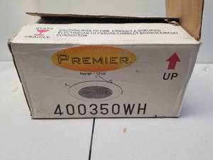 lot 289 image: Drop light 6 shower trim - box of 12
