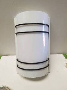 lot 202 image: Light fixture - wall mount
