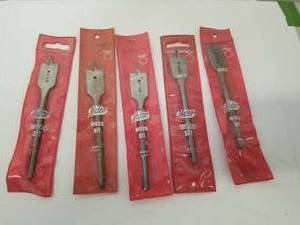 lot 206 image: 78 Malco paddle wood bits