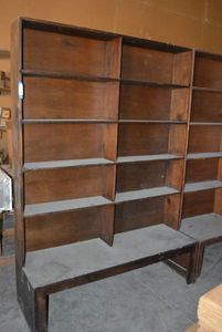 lot 15 image: Bookshelf Unit