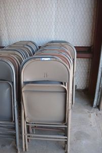 lot 46 image: Metal Folding Chairs, 19 Total