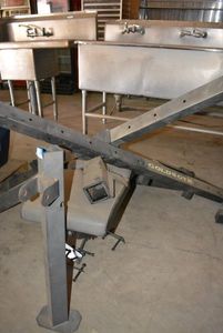 lot 32 image: Golds Gym Weight Bench