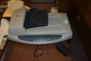 lot 67 image: HP Flatbed Scanner Scanjet 8270