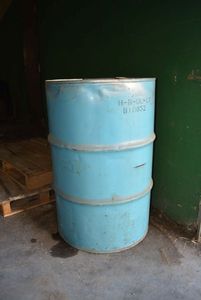 lot 105 image: Barrel of Exxon Kerosene, Barrel is Empty