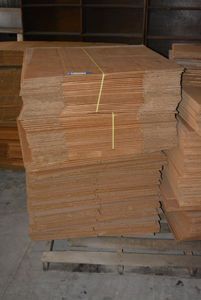 lot 8 image: Boxes 14x14x12-14