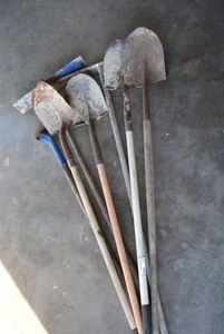 lot 145 image: Tools Shovels and Concrete Placers