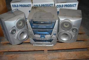 lot 170 image: RCA Kevlar Sound System with 5-Disc Changer
