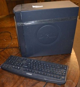 lot 73 image: Dell Harddrive and Keyboard