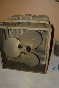 lot 157 image: Box Fans, 3 Total