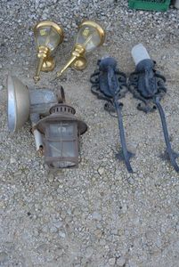 lot 55 image: Mixed lot of Outdoor Lighting