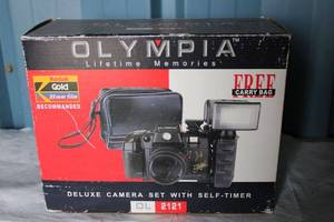 lot 71 image: Olympia Camera 35 MM with Flash