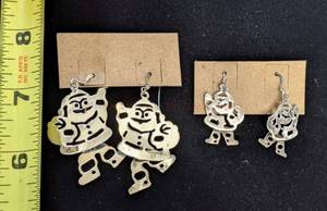 lot 7 image: Two Pair of Sterling Silver Christmas Earrings.
