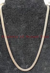 lot 18 image: Sterling  Herringbone Chain 20 long.