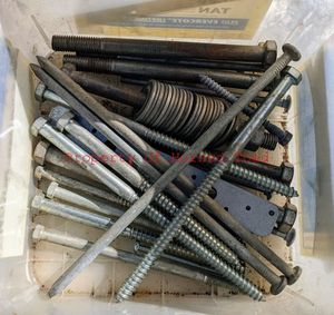 lot 110 image: Selection of Large Screws and Bolts and Concrete Anchors