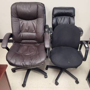 lot 63 image: (4) ASSORTED STYLE OFFICE CHAIRS AS SHOWN.