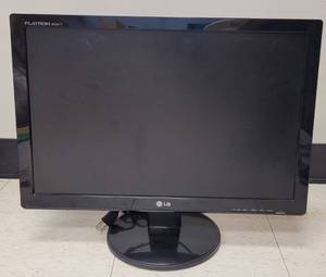 lot 89 image: LG FLATRON MONITOR MODEL W2241T-PF AS SHOWN.