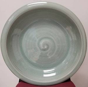 lot 91 image: LARGE CERAMIC FLOWER POT PLANTER SAUCER AS SHOWN. APPROX. 20.5 DIA. x 4 H.