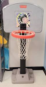 lot 104 image: FISHER PRICE CHILDREN BASKETBALL GOAL AS SHOWN.